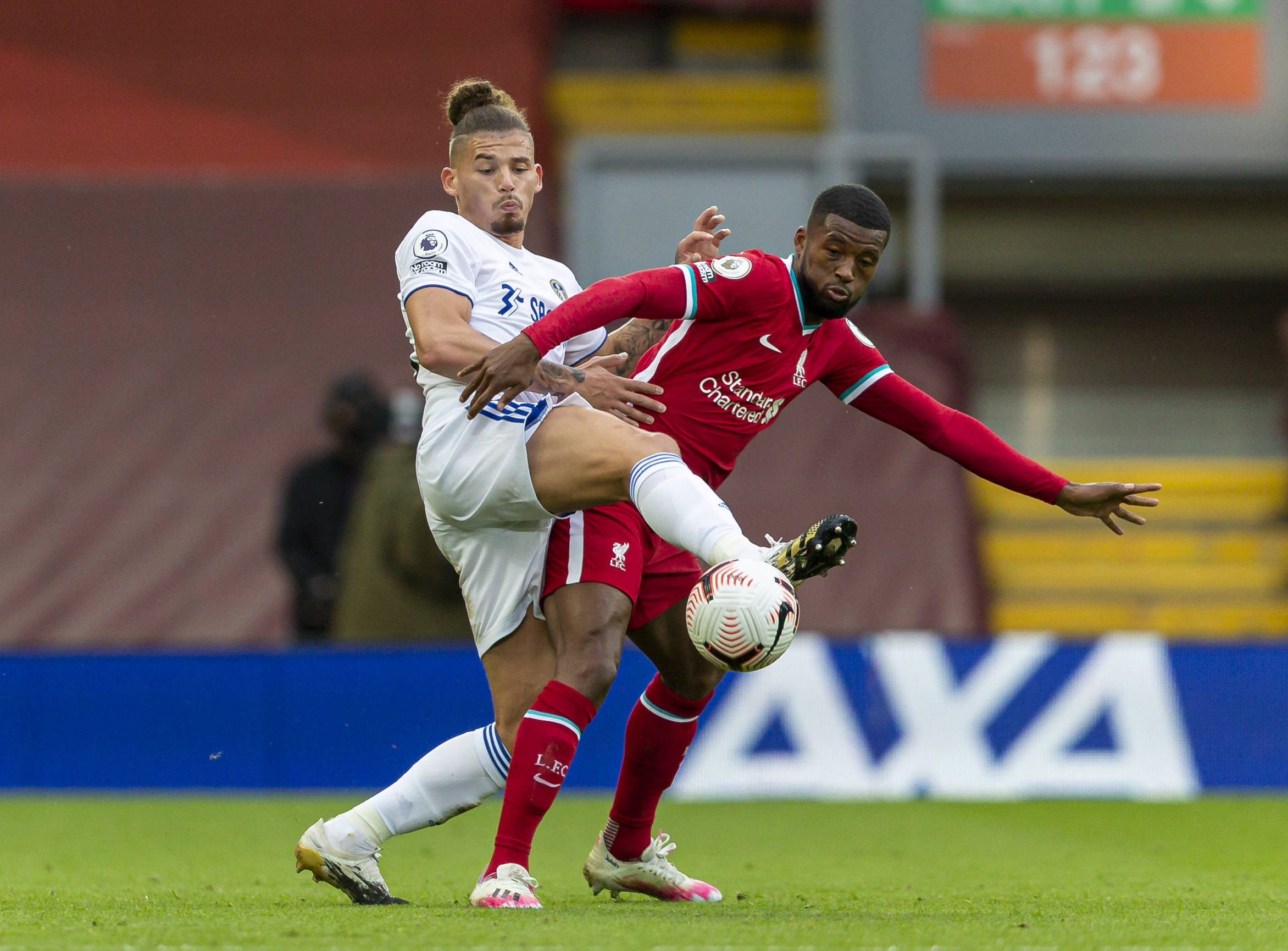 穆尔的控制 穆尔的控制